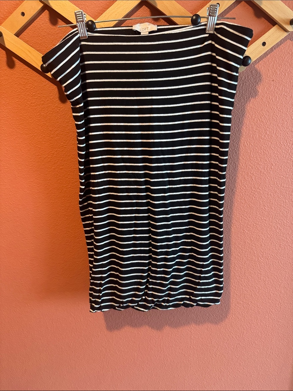 LOFT Black and White Striped skirt